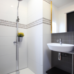 Salle de bain équipée : confort moderne et design Florange